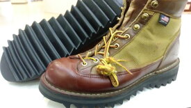 【vibram7124ビブラムシャークソール】redwing レッドウィング レッドウイング danner ダナー 靴修理 サンダル修理 リップルソール ソール交換 紳士靴 カスタム 自分で 交換できない方