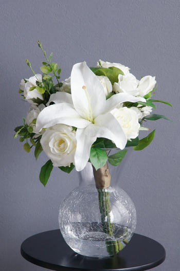 ホワイトローズ×カサブランカブーケ ブリリアンベース ※花器は変更となります 格安 価格でご提供いたします 造花 オンライン限定商品