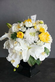 カサブランカ×菊 お供えアートフラワー（造花）※花器は変更となります