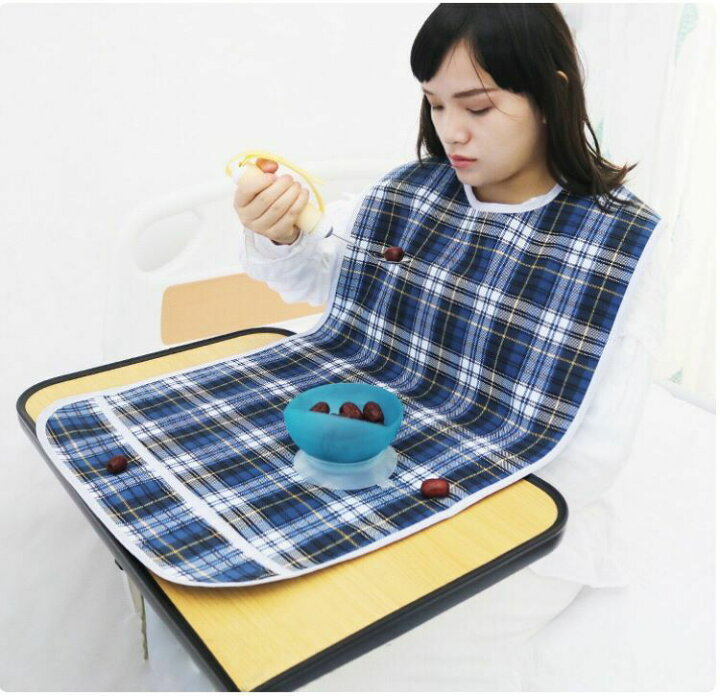 かわいい柄の介護用食事エプロン 介護用エプロン 食事用エプロン 撥水 ピンク 老人ホーム お食事エプロン エプロン かわいい 介護 介護用品 ブルー 洗濯可 食事エプロン 介護用 ワンタッチテープ 介護施設 おしゃれ 3枚までメール便対応 食事 高齢者 メール便選択で送料280円