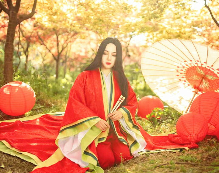 楽天市場】実物撮影！豪華！ 十二単 結婚衣装 結婚式 披露宴 前撮り 
