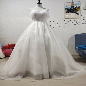 美品！ウエディングドレス ホワイト ベアトップ ソフトチュール 憧れのドレス 華やか エレガント シアーな美
