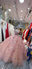 カラードレス ピンク 花モチーフ ベアトップ 花嫁 人前式/前撮り 可愛い ウエディングドレス リボン