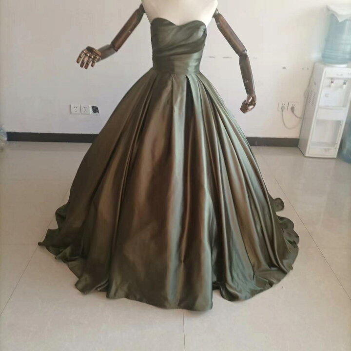 楽天市場】豪華！グリーン カラードレス ベアトップ なバックリボン  