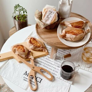 海外雑貨 木製トング 可愛い 韓国 北欧 家庭用 キッチン 木製アームトング トング ウッドサーバー 木製 食器 はさみ形 サラダ パンつかみ 万能 ナチュラル パン 韓国キャンプ インテリア オ