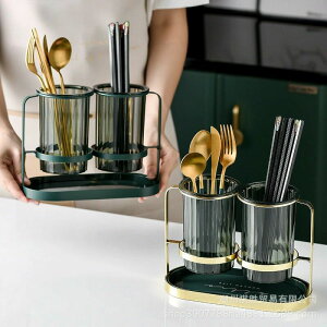   Jg[X^h Jg[P[X [  Xv[ tH[N Lb`c[  ؂ r e