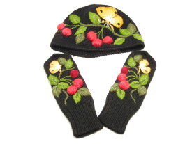 無名作家の手編み 刺繍 手袋＋帽子セット BLACK / BERRY [ロシア製]