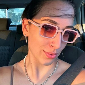 �t�@�b�V���� �g�����h �q���E ���J���[ �T���O���X ���� �j�� �r�[�K�� ���p �����`�̑��� �T���O���X ���O���z�ዾ