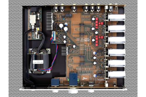 【ォーンジャ】 EKJAPAN（イーケイジャパン）TU-8550N（KIT）フォノイコライザーアンプを内蔵した信号系全段真空管式のプリアンプキット※真空管別売：akibainpulse ーアンプ