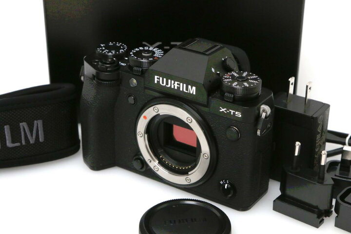 楽天市場】【中古】【極美品】富士フイルム FUJIFILM X-T5 ボディ CA01