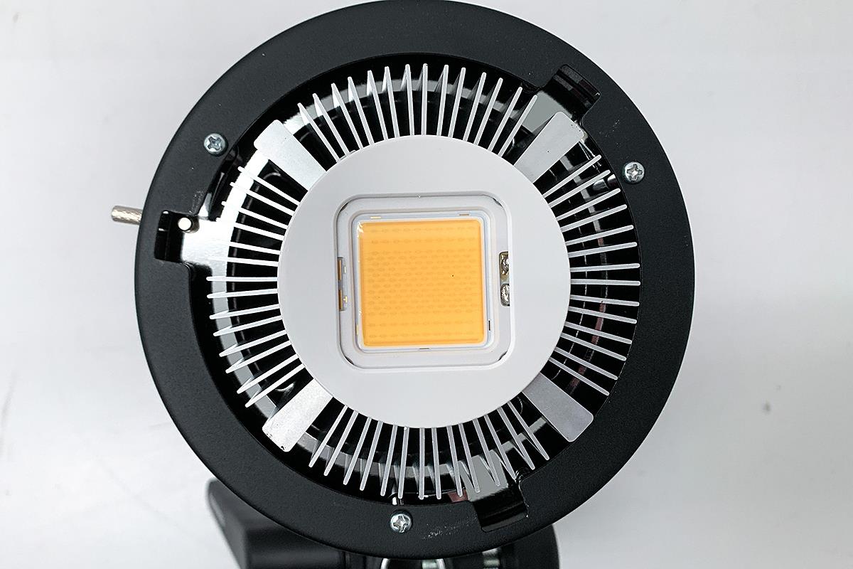 おトク情報がいっぱい！おトク情報がいっぱい！GODOX SL60W LEDスタジオライト 5600K 60W γH2319-2K3  カメラ・ビデオカメラ・光学機器用アクセサリー
