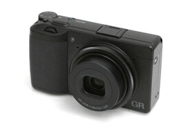 【中古】【美品】リコー RICOH GR IIIx CA01-B1073-2Q2A コンデジ デジカメ F2.8 USB充電 APS-C 中古