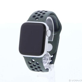 【中古】Apple(アップル) Apple Watch SE 第2世代 GPS 40mm シルバーアルミニウムケース カーゴカーキNikeスポーツバンド 【349-ud】