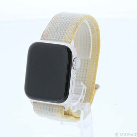 【中古】Apple(アップル) Apple Watch SE 第2世代 GPS 40mm スターライトアルミニウムケース スターライトスポーツループ 【198-ud】
