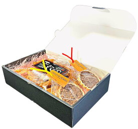 【送料無料】 ギフトBOX入り 蕗月堂 チョコ焼きもなかカカオ×2個 稲庭うどん 職人が作るかりんとうくろかり殿×1袋 セット