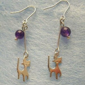 天然石 ピアス アメジスト4mm丸玉 & cats/キャット/猫/ねこちゃん 樹脂フック/チタンフック変更可