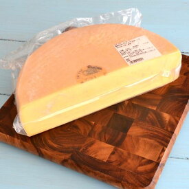 ラクレットチーズ 約2．5kg前後 チーズのみ（ナチュラルチーズ） 濃厚チーズ ハーフサイズ クール便発送 業務用チーズ パーティー用チーズ Raclette Cheese