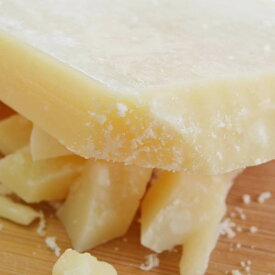 パルミジャーノ レジャーノ チーズ 約360g前後 イタリア産 ナチュラルチーズ クール便発送 Parmigiano Reggiano Cheese チーズ料理 パスタ料理