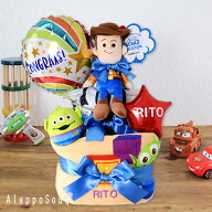 出産祝い トイストーリー ビッグ 3段 おむつケーキ バスタオル 湯上げタオル ウッディ バズ フォトケット…