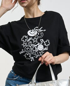 Tシャツ tシャツ レディース 半袖 ビッグ ブランド ゆるt おしゃれ リゾート スマイル スマイリーフェイス ニコちゃん 女性用 プレゼント ギフト 新作 服 春 夏 春服 春物 白 黒 ホワイト ブラック 可愛い＜ビッグTシャツ スマイリークローバー 1911＞