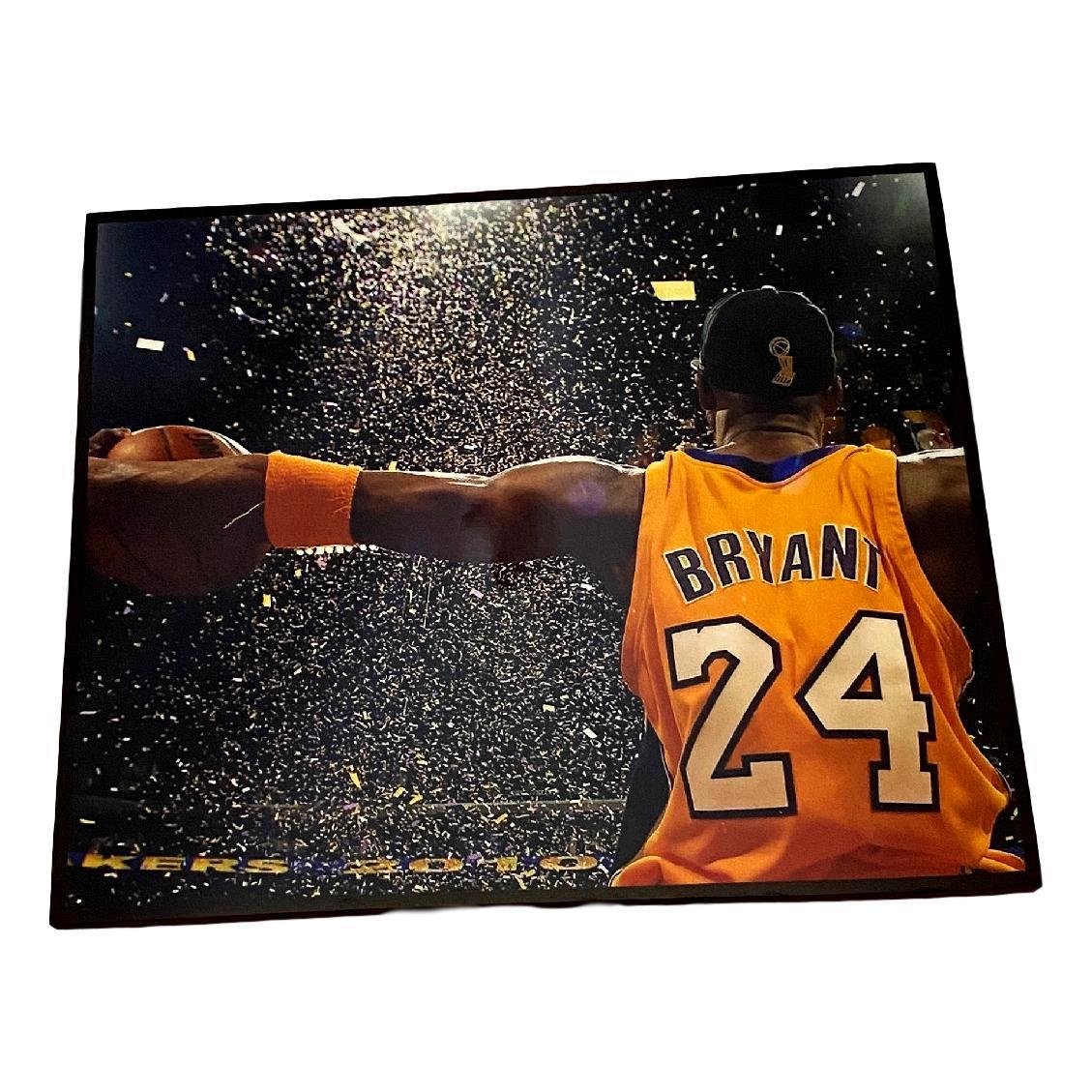 ポップ ビンテージ クール なデザインあります 送料無料 コービー ブライアント Kobe Bean Bryant バスケ アートパネル 壁掛け 据え置き 壁掛けフック付き アーティスト Popパネル インテリア アートフレーム ポスター Cool 面白い かっこいい アート 雑貨 カフェ