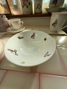 ���E�t�����]�� �T���_�{�E�� �v�`���]���E�h�D�E�}�j�[