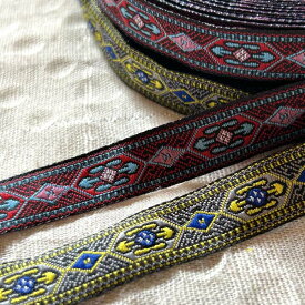 ＊2mでお届け＊チロリアンテープ アジア チェンマイ タイ リボン モン族 ラインテープ 縁取り 手作り 細め クラフト ハンドメイド 花 10mm 15mm アジアン雑貨 エスニック ヒッピー 手芸用品 猫 猫雑貨 輸入雑貨 ネイティブ 刺繍 アジア 首輪 小物作り チロリアン