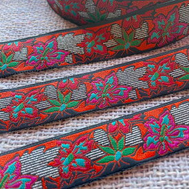 ＊1mでお届け＊チロリアンテープ アジア チェンマイ タイ リボン モン族 ラインテープ 縁取り 手作り 極太 クラフト ハンドメイド 花 20mm 25mm アジアン雑貨 エスニック ヒッピー 手芸用品 猫 猫雑貨 輸入雑貨 手芸 ネイティブ 刺繍 アジア 首輪 リード 犬服 モン族