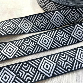 ＊1mでお届け＊チロリアンテープ アジア チェンマイ タイ リボン モン族 ラインテープ 縁取り 手作り 極太 クラフト ハンドメイド 花 20mm 25mm アジアン雑貨 エスニック ヒッピー 手芸用品 猫 猫雑貨 輸入雑貨 手芸 ネイティブ 刺繍 首輪 リード 猫 モン族 dogグッズ