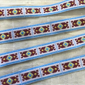 ＊1mでお届け＊チロリアンテープ 日本製 made in japan リボン モン族 ラインテープ 縁取り 手作り 細め クラフト ハンドメイド 花 10mm 15mm アジアン雑貨 エスニック ヒッピー 手芸用品 猫 猫雑貨 輸入雑貨 ネイティブ 刺繍 アジア 首輪 小物作り チロリアン