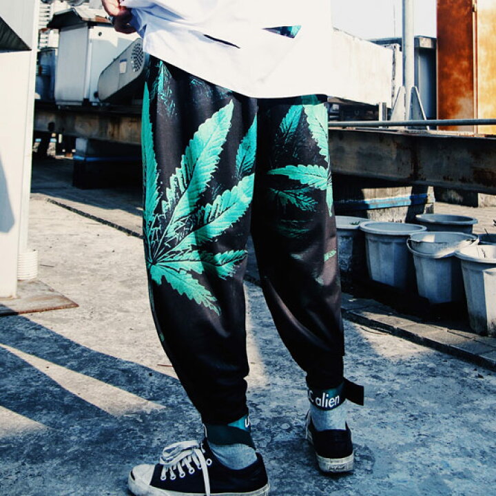 楽天市場 ジョガーパンツ メンズ ワイドパンツ メンズ 総柄 ボタニカル柄 葉っぱ柄 インポート 夏 春 夏 秋 冬 新作 個性的 V系 ヴィジュアル系 ホスト 大人 スタイル ストリート系ファッション 衣装 お兄系 ストリートファッション ブラック 黒 Alleglo クローズ