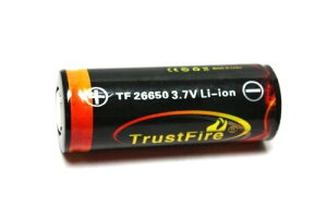 TrustFire�@ 26650 Li-ion ���`�E���C�I���o�b�e���[ �[�d�d�r 5000mAh 1�{ �����d���₻�̑��̃f�o�C�X�ɓK�p�̓d�r
