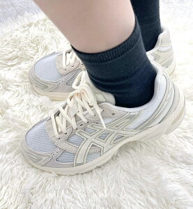 { ASICS Gel-1130 White Birch AVbNX Q1130 zCg 1202A163-100 fB[XXj[J[ Xj[J[ CX^Xj[J[ AChp