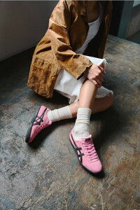 ���{������ Onitsuka Tiger �I�j�c�J�^�C�K�[ Tokuten BLOSSOM PINK BLACK �g�N�e�� �u���b�T�� �s���N �u���b�N ���[�J�b�g �K���\�[�� �J�W���A�� ���f�B�[�X�X�j�[�J�[ 1183C431-702