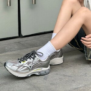 ���{������ Mizuno Halo Mix �~�Y�m �w�C���[ �~�b�N�X �X�j�[�J�[ �O���[�V���o�[ ������ �����j���O�V���[�Y �^���C ������� �W���V���[�Y Grey Silver Green D1GH240803