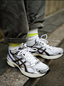 { ASICS AVbNX Q 1130 Xj[J[ GEL-1130 WHITE CLAY CANYON 1201A256-113 jOV[Y CX^Xj[J[ COlCXj[J[