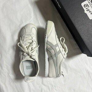 { Onitsuka Tiger MEXICO 66 IjcJ^CK[ LVR zCgCg WHITE LIGHT SAGE jp 킢 1183A942-101 CX^ŐlC