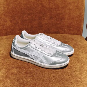 { Onitsuka Tiger IjcJ^CK[ gNe o[ Vo[zCg {[X Tokuten silver fB[XXj[J[ 1183C340-020