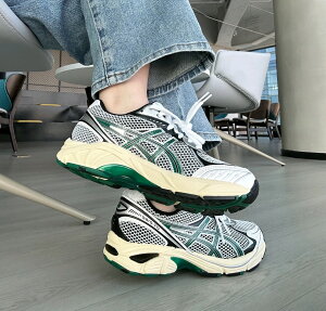 日本未入荷 アシックス gt 2160 ホワイト ジャスパーグリーン 1203A275-106 男女兼用 スニーカー インスタ映え asics green