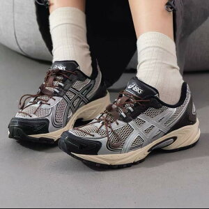 { ASICS AVbNX Q JniTR V4 Vo[ uEubN jpXj[J[ Gel Kahana TR V4 Silver Black Brown 1203A716-020