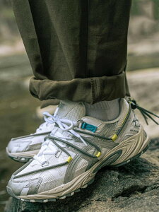 { Asics AVbNX QJni zCgO[ CG[ Gel-Kahana TR V2 White Grey Yellow jp CX^f 1203A259-100