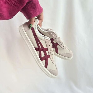 ���{������ Onitsuka Tiger Tokuten �I�j�c�J�^�C�K�[ �g�N�e�� �o�[�K���f�B�[ ���f�B�[�X�X�j�[�J�[ White Burgundy 1183C086-200