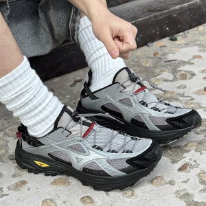 ���{������ Mizuno Racer �~�Y�m ���[�T�[ �g���C�� �X�J�C�O���[ �j�����p�X�j�[�J�[ Trail SE V2 Sky Grey Black D1GH261204