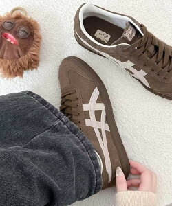 ���{������ Onitsuka Tiger Tokuten �I�j�c�J�^�C�K�[ �g�N�e�� �j�����p�X�j�[�J�[ �`���R���[�g�N���[�� Chocolate Cream 1183C532-203