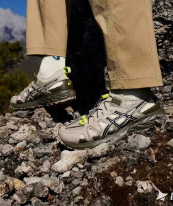 ���{������ Asics Gel sonoma SE RIVER �A�V�b�N�X �Q���\�m�} SE ���o�[ �u���E�� �g���b�L���O �A�E�g�h�A�T���_�� 1203A670-203