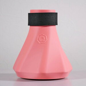 ホルン ミュート 練習用 消音 「QooMute」 プラクティスミュート 吹奏感 音色 軽量 サイレント 室内 練習 器具 BRASS DESIGN (カラー: Flamingo ピンク)