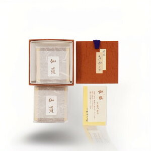 40本入り 伽羅の香り 線香立て付 風韻・伽羅のお部屋香になります。高級天然香木 ヨガ・瞑想・マインドフルネス・リラクゼーション効果。日々のストレス解消。