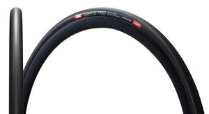 ACA[V[^C(IRC tire) ] ^C FORMULA PRO HOOKLESS TUBELESS READY S-LIGHT(tH[~ v tbNX `[uXfB X[p[Cg) 700×30C 1{ 190641