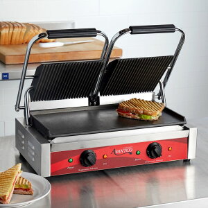 �p�j�[�j���[�J�[ �Ɩ��i�� �v���d�l 3500W �_�u�� �v���X �O���� Avantco P88SG Double Commercial Panini Sandwich Grill with Grooved Top and Smooth Bottom Plates �Ɠd