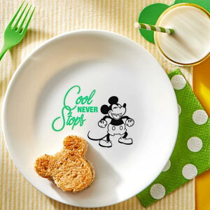 ~bL[}EX T_v[g M a22cm R[ Corelle 8.5" Salad Plate: Mickey Mouse - Cool Never Stops